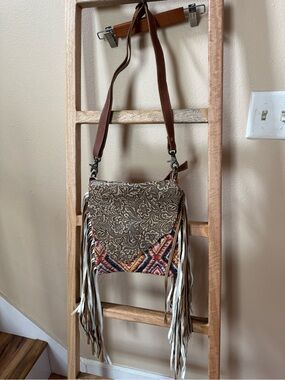 Fringed Crossbody Shoulder Bag in Brown Paisley